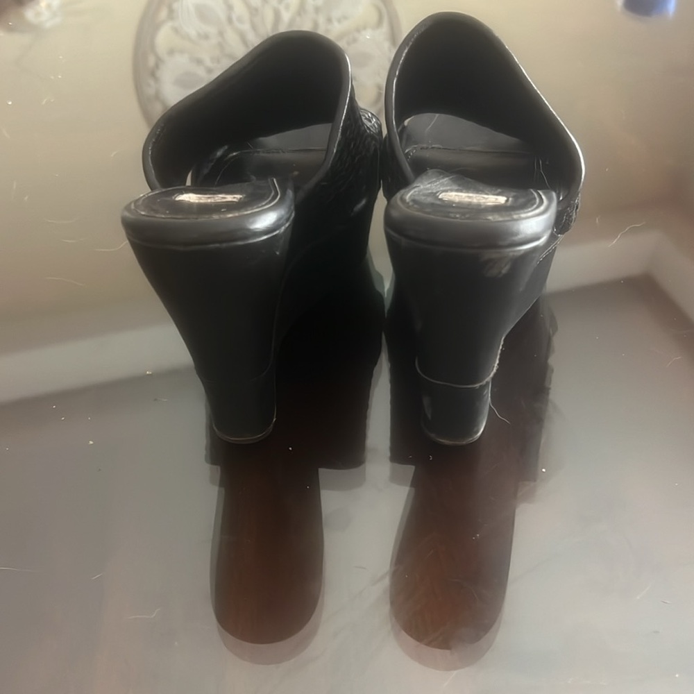 Ugg Slides - image 3